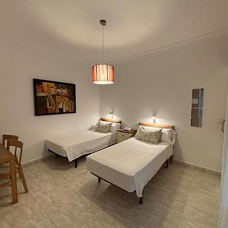 Hostal Barrera Madrid Ngoại thất bức ảnh
