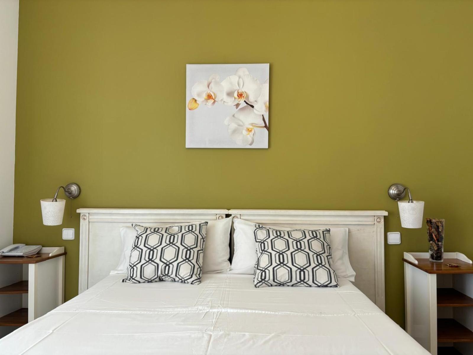 Hostal Barrera Madrid Ngoại thất bức ảnh